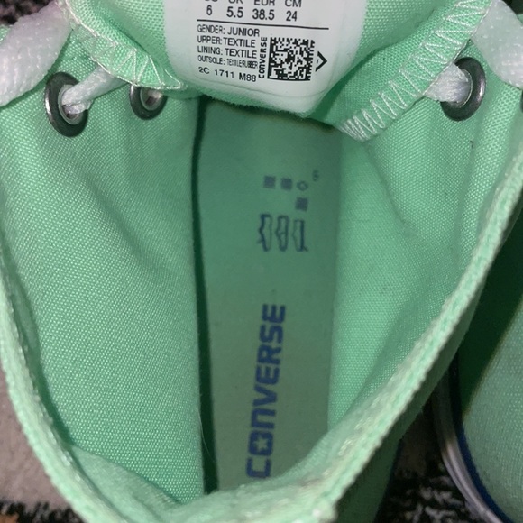 Hightop converse, lime green, never worn - Picture 4 of 4